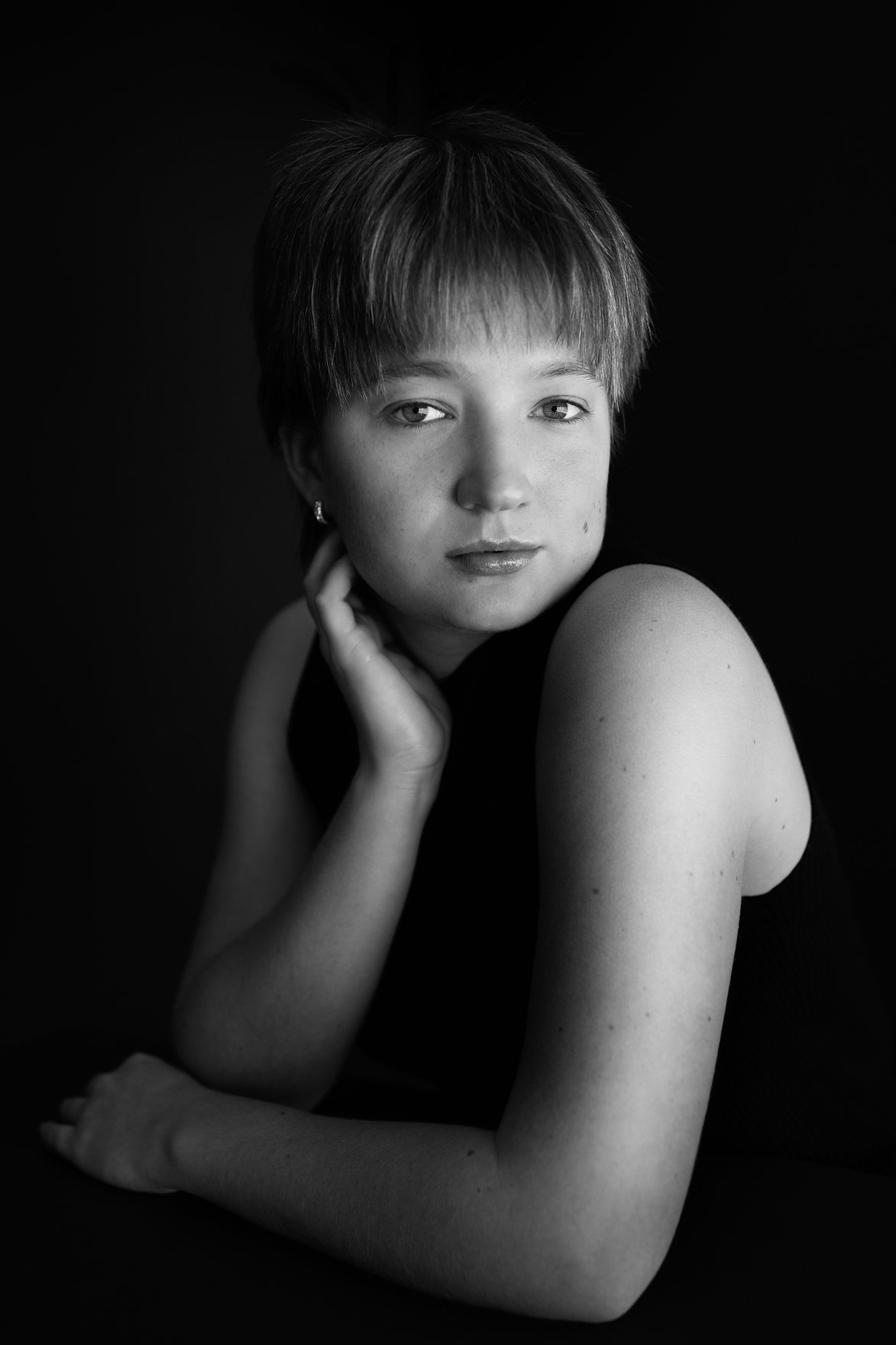 WEB-SCARSTORIES-Maddie2AnaliaPainoPhotography.jpg